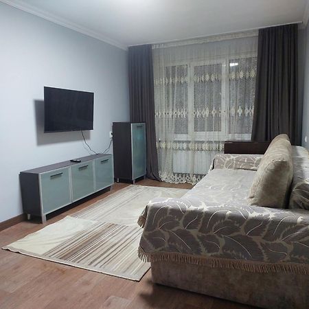 Квартира/ Апартаменты Almaty Bagian luar foto
